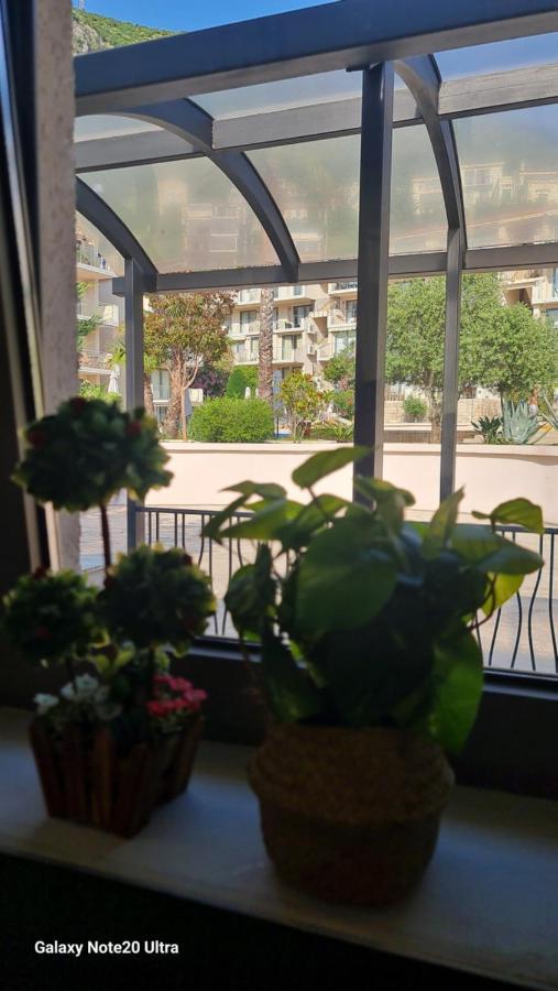Blue Horizon Apartment Resort Budva Bagian luar foto